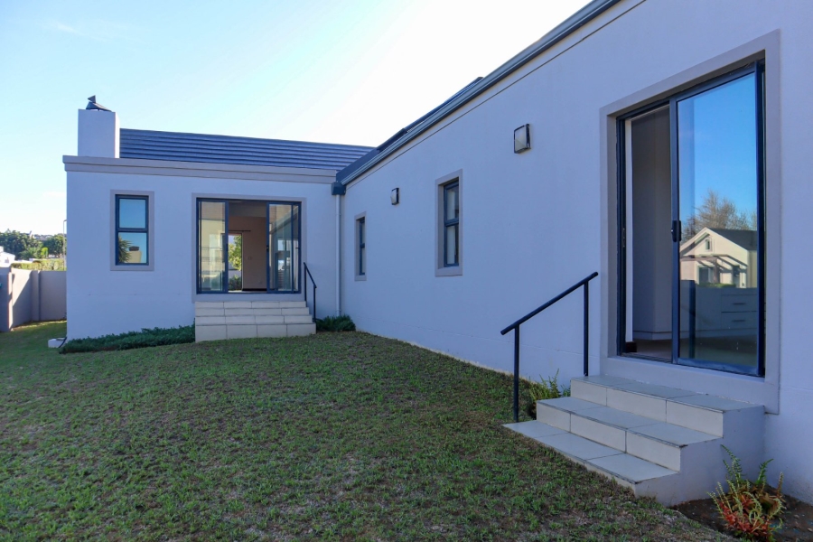 3 Bedroom Property for Sale in Croydon Western Cape